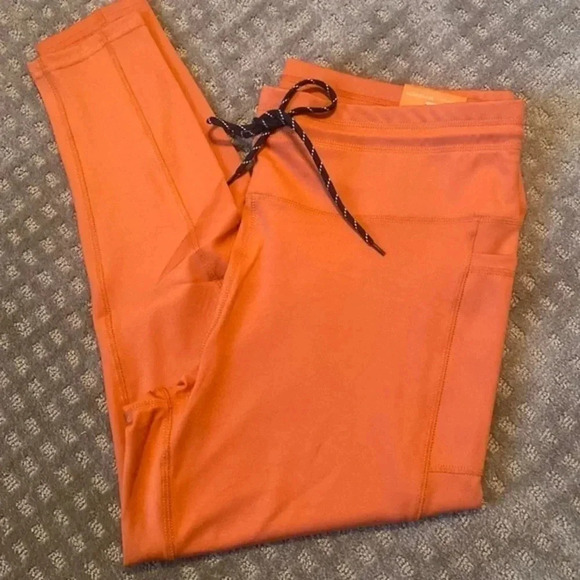 🌸 Yoga pants 🌸 - Picture 1 of 4